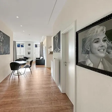 Apartment The Place To Be In